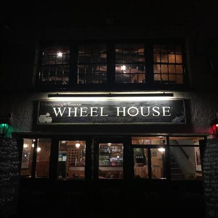ホテル The Wheel House メバギシー エクステリア 写真