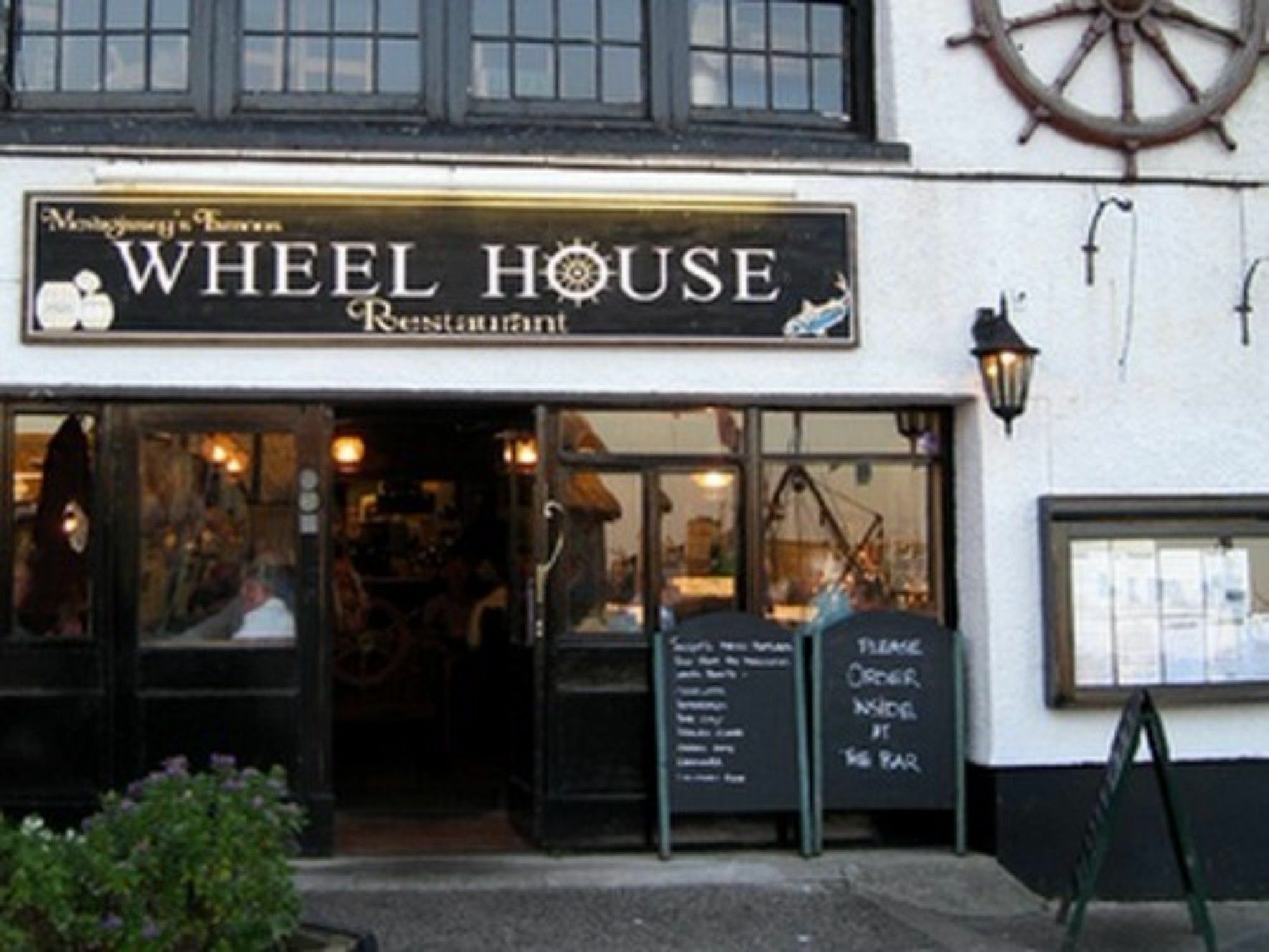 ホテル The Wheel House メバギシー エクステリア 写真